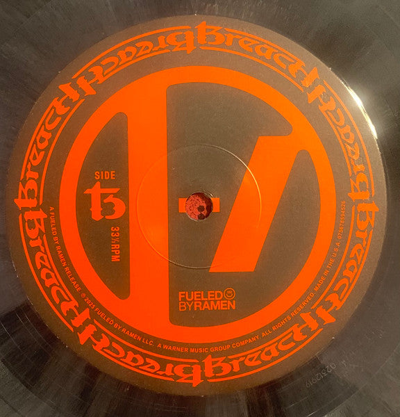 Twenty One Pilots : Breach (LP, Album, Bla)